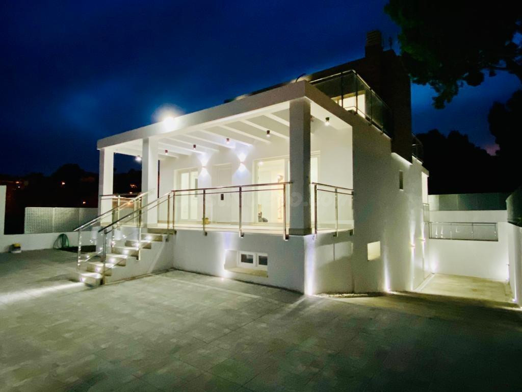 Espectacular Chalet Moderno en La Nucía - foto 3
