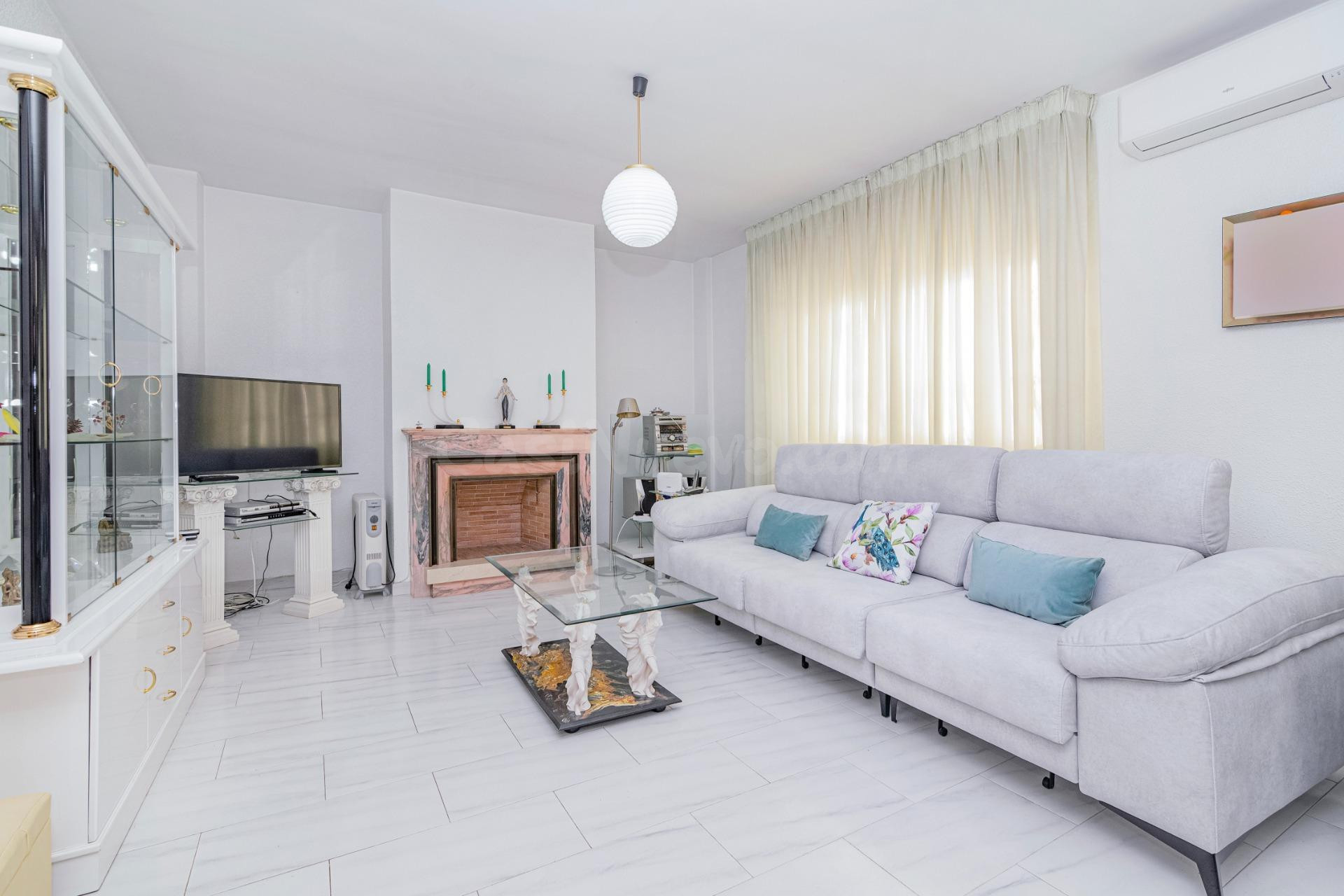 EXCLUSIVA CASA EN VEGAS DEL GENIL - foto 3