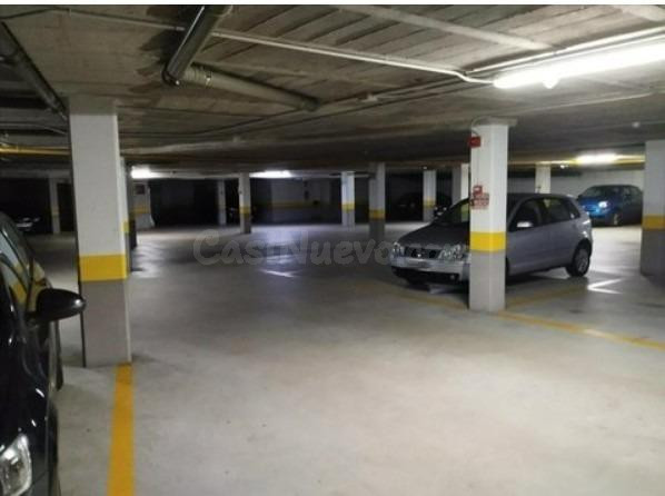 Garaje 154m² en venta - Castrelos - Sárdoma