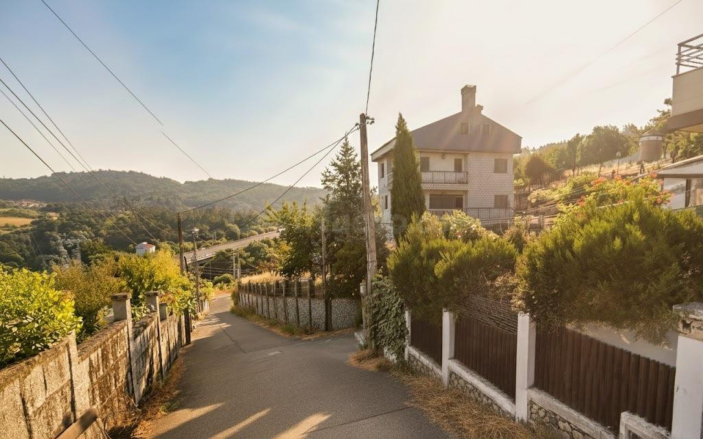 Chalet con terreno en San Francisco, Ourense - foto 2