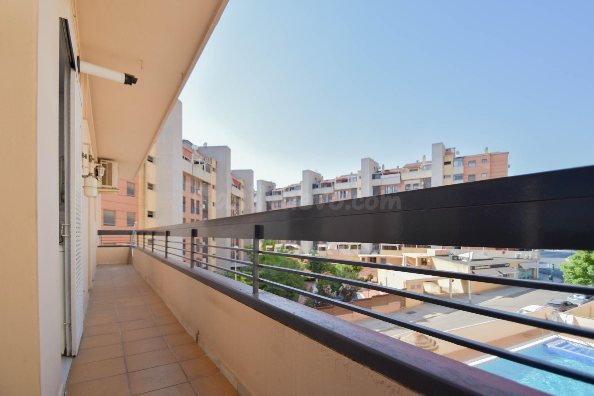 ¡Vive en una de las zonas más cotizadas de Granada! - foto 4