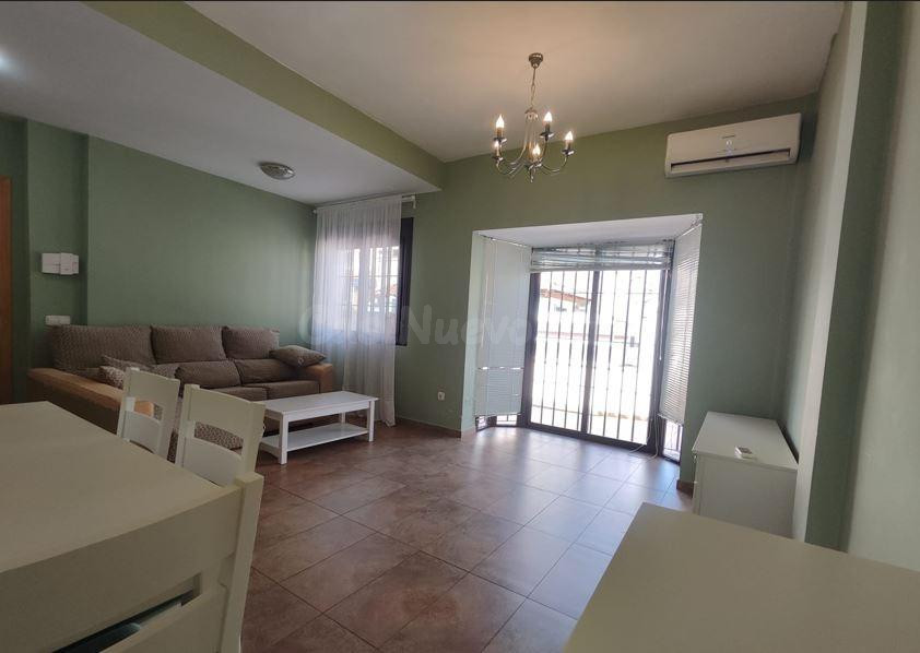 VIVIENDA UNIFAMILIAR CON PISCINA PRIVADA!! - foto 2