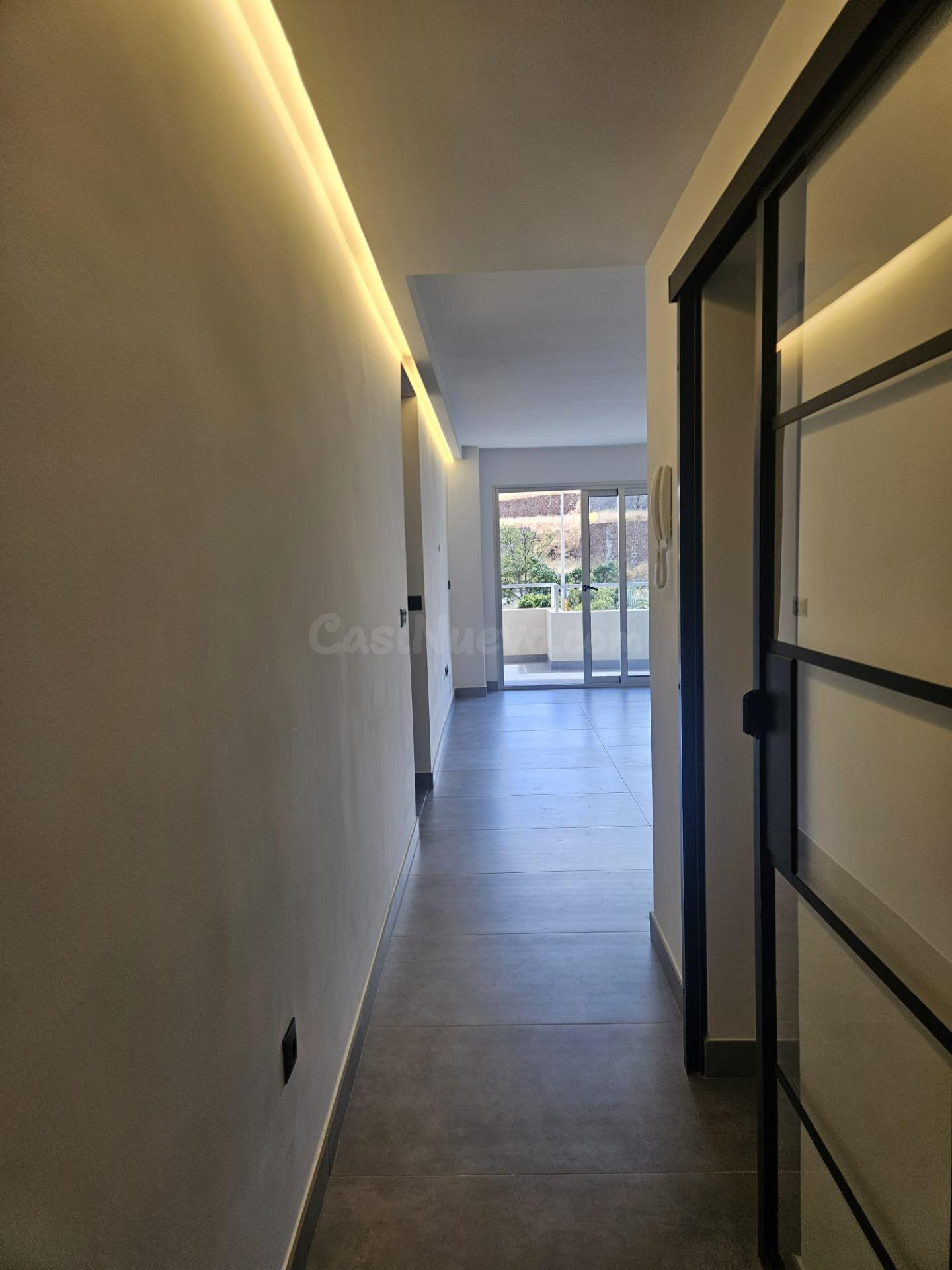 Piso en Residencial Anaga recién reformado - foto 3