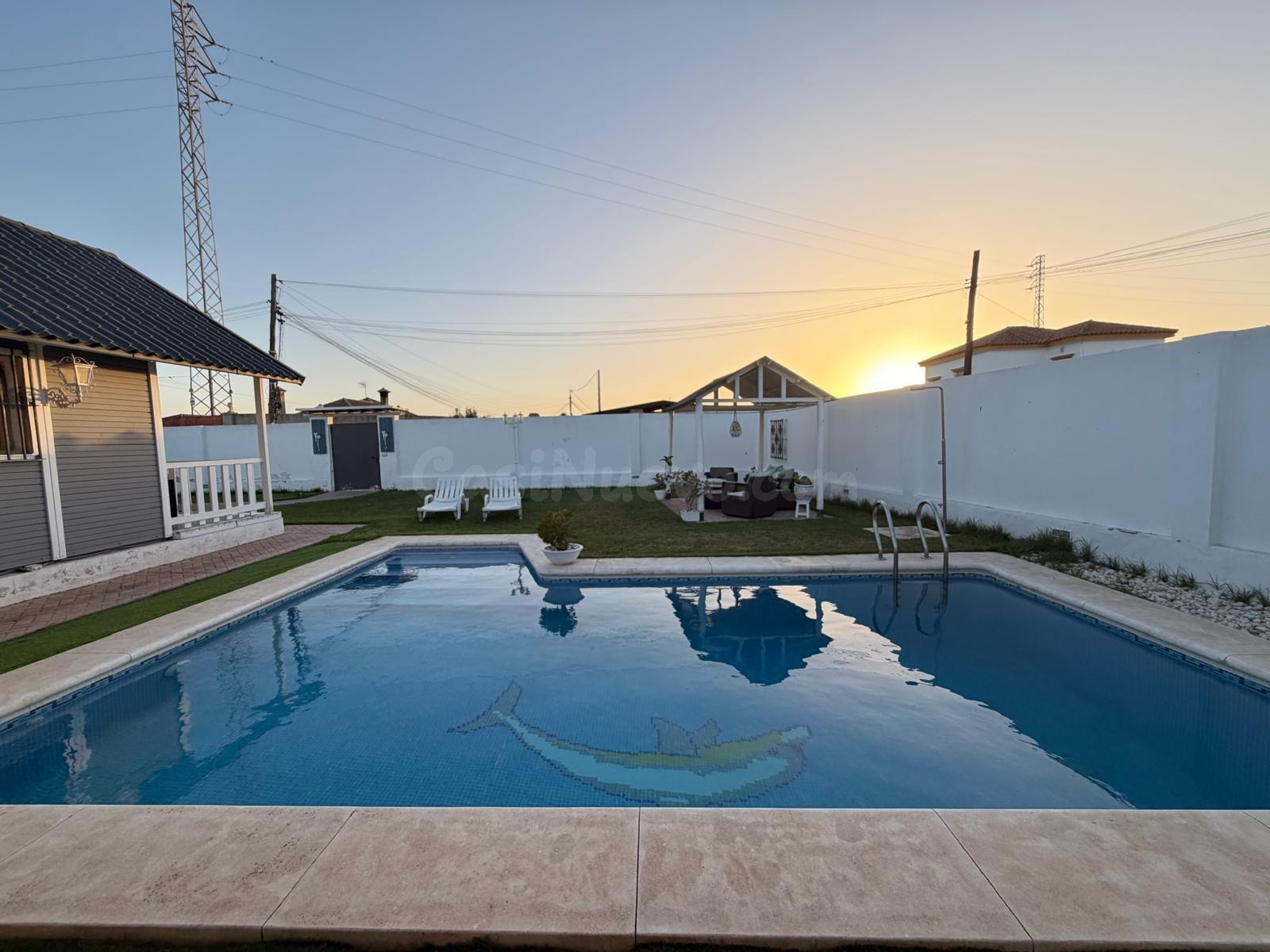 VENTA DE PARCELA RÚSTICA CON PISCINA Y BONITA CASA DE CAMPO! - foto 5