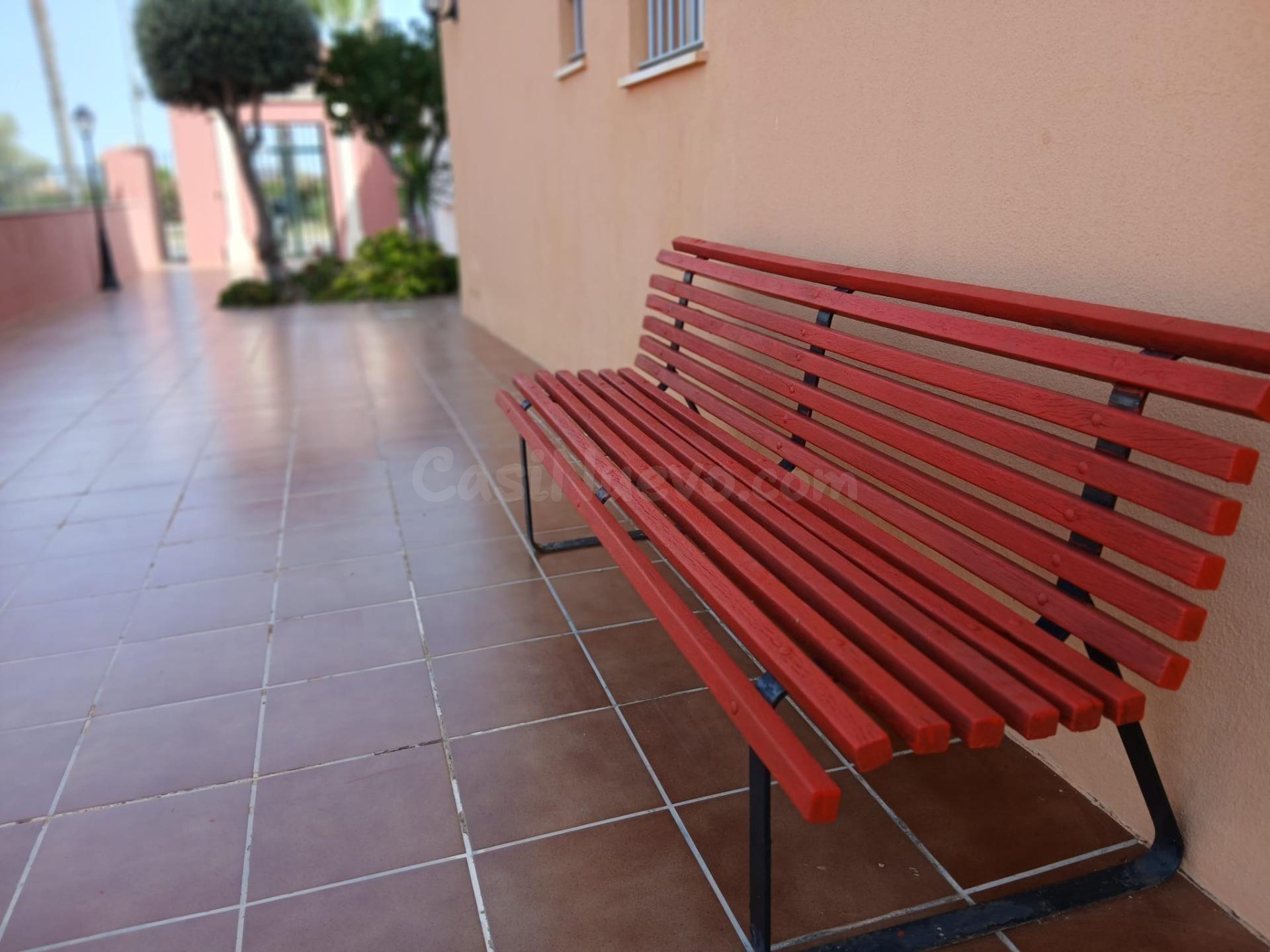 Exclusiva vivienda con terraza en urbanización con piscina d - foto 4