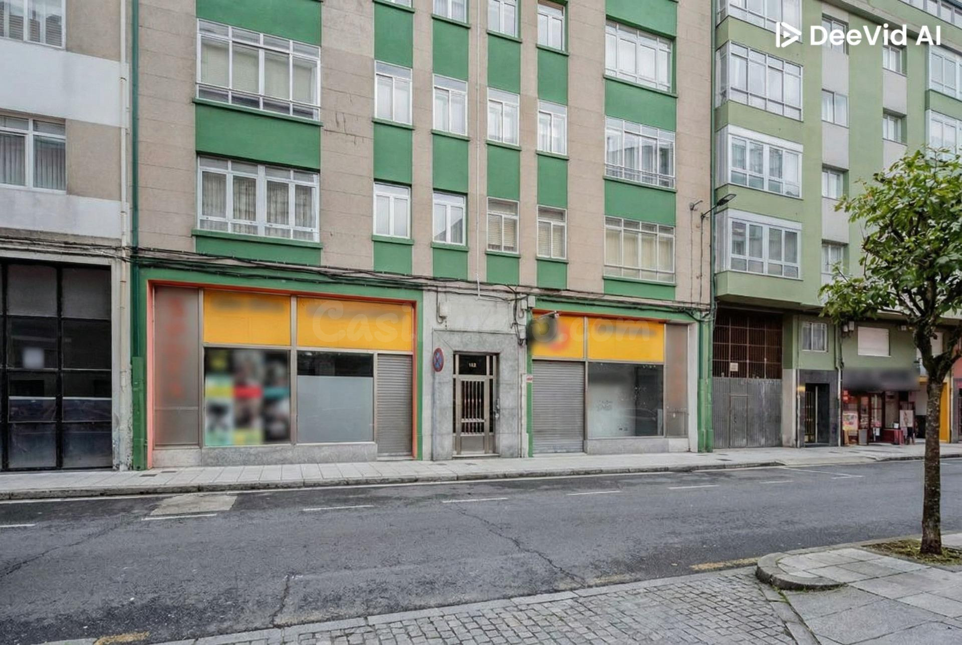 AMPLIO LOCAL EN VENTA EN LUGO