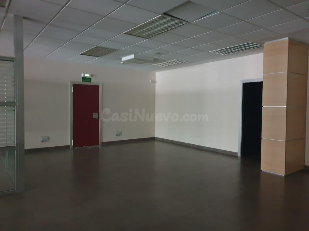LOCAL EN VENTA EN LUGO - foto 2