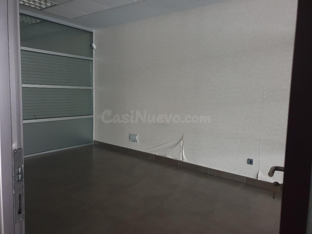 LOCAL EN VENTA EN LUGO - foto 3