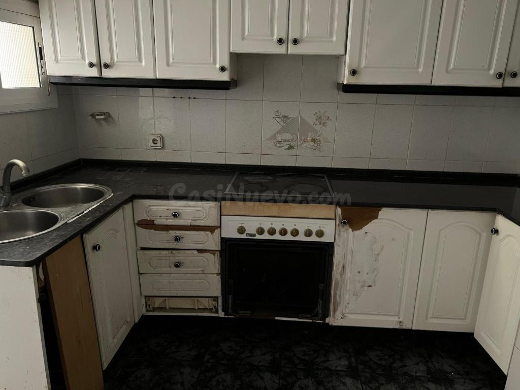 Piso en venta de 3 dormitorios en Tarragona Capital - foto 5
