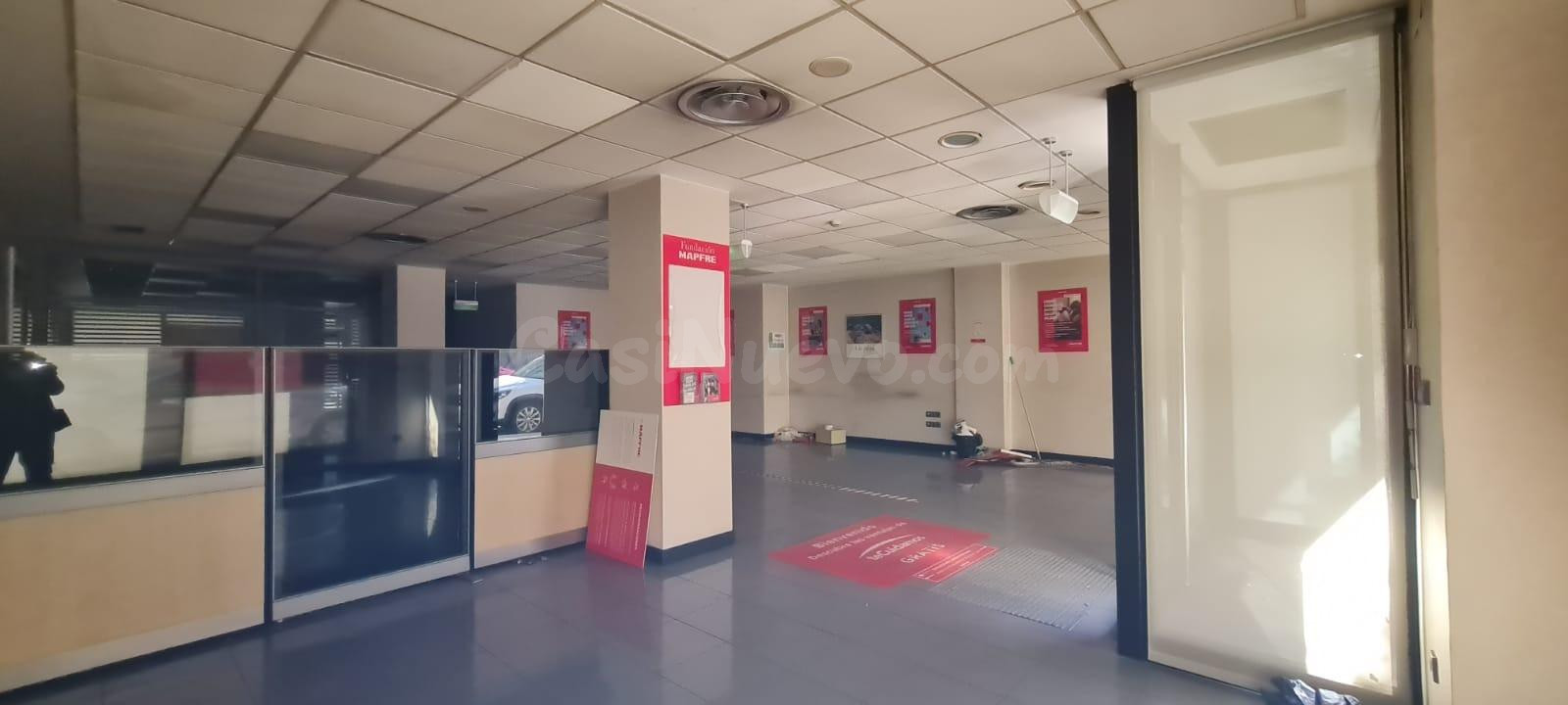 CONJUNTO DE DOS LOCALES EN VENTA EN OURENSE - foto 4