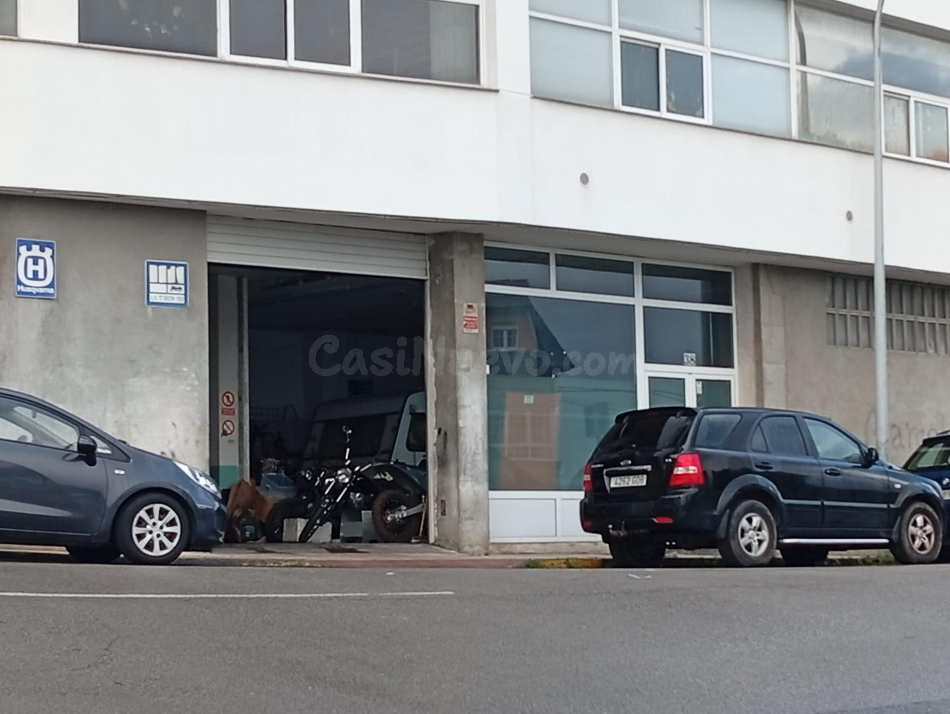 Local comercial 244m² en venta - Pardinas - foto 4