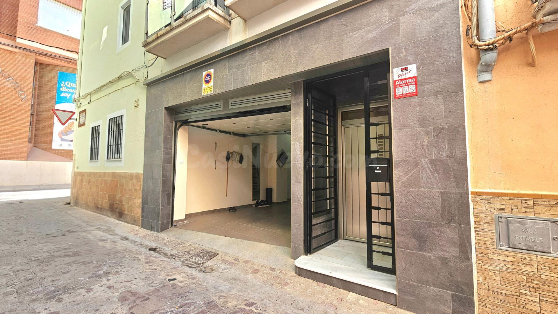 Preciosa casa reformada con garaje !!! - foto 2