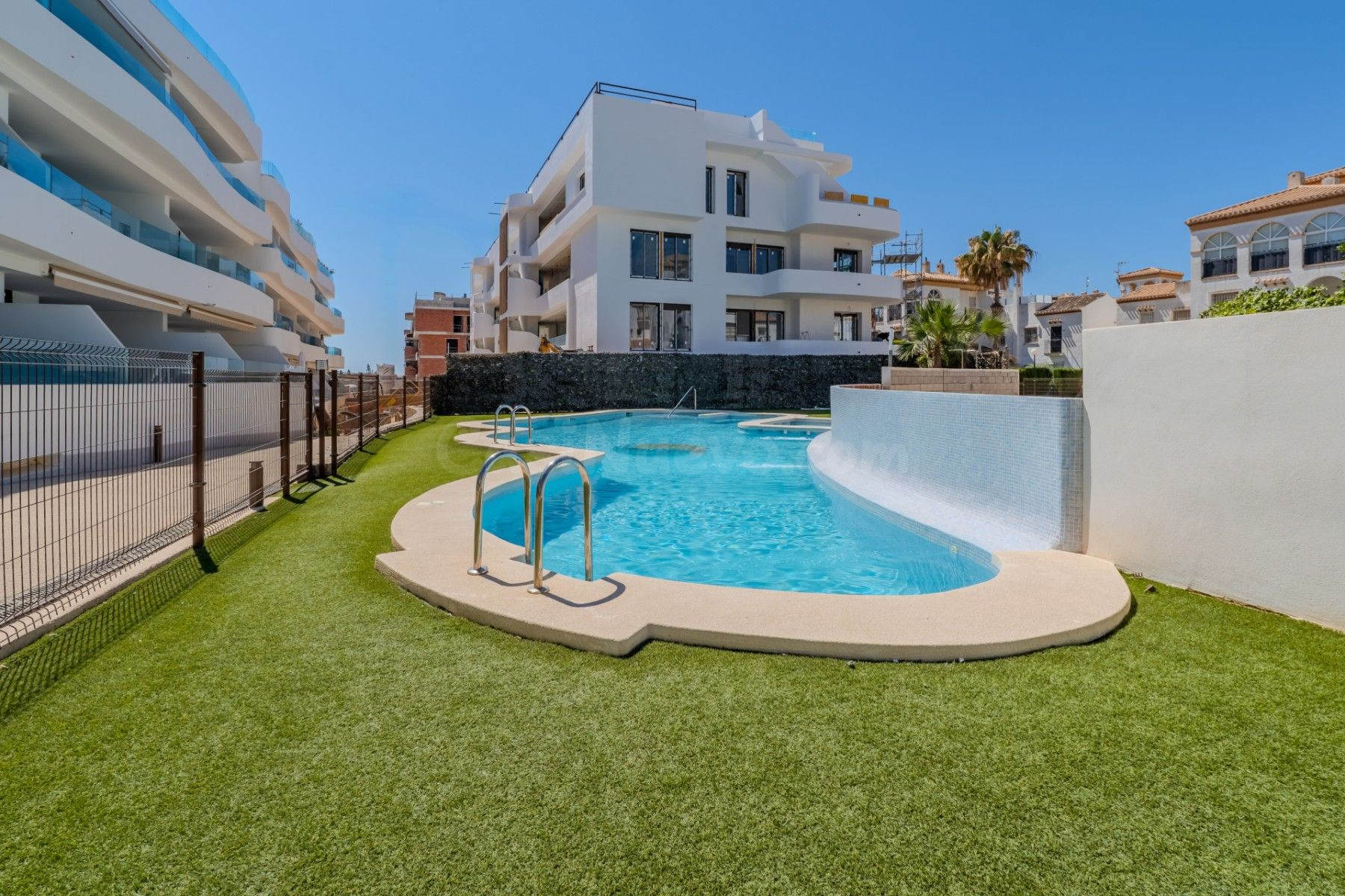Moderno y espacioso apartamento en planta baja (73 m2 + ampl - foto 4