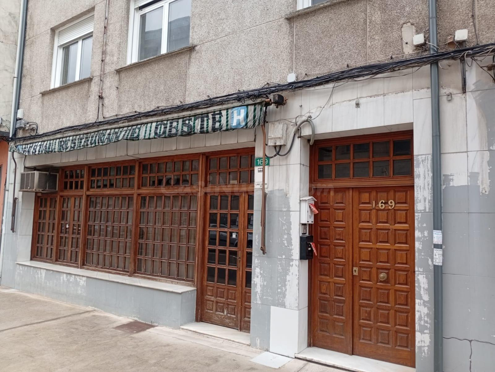 HOSTAL EN VENTA EN A RUA