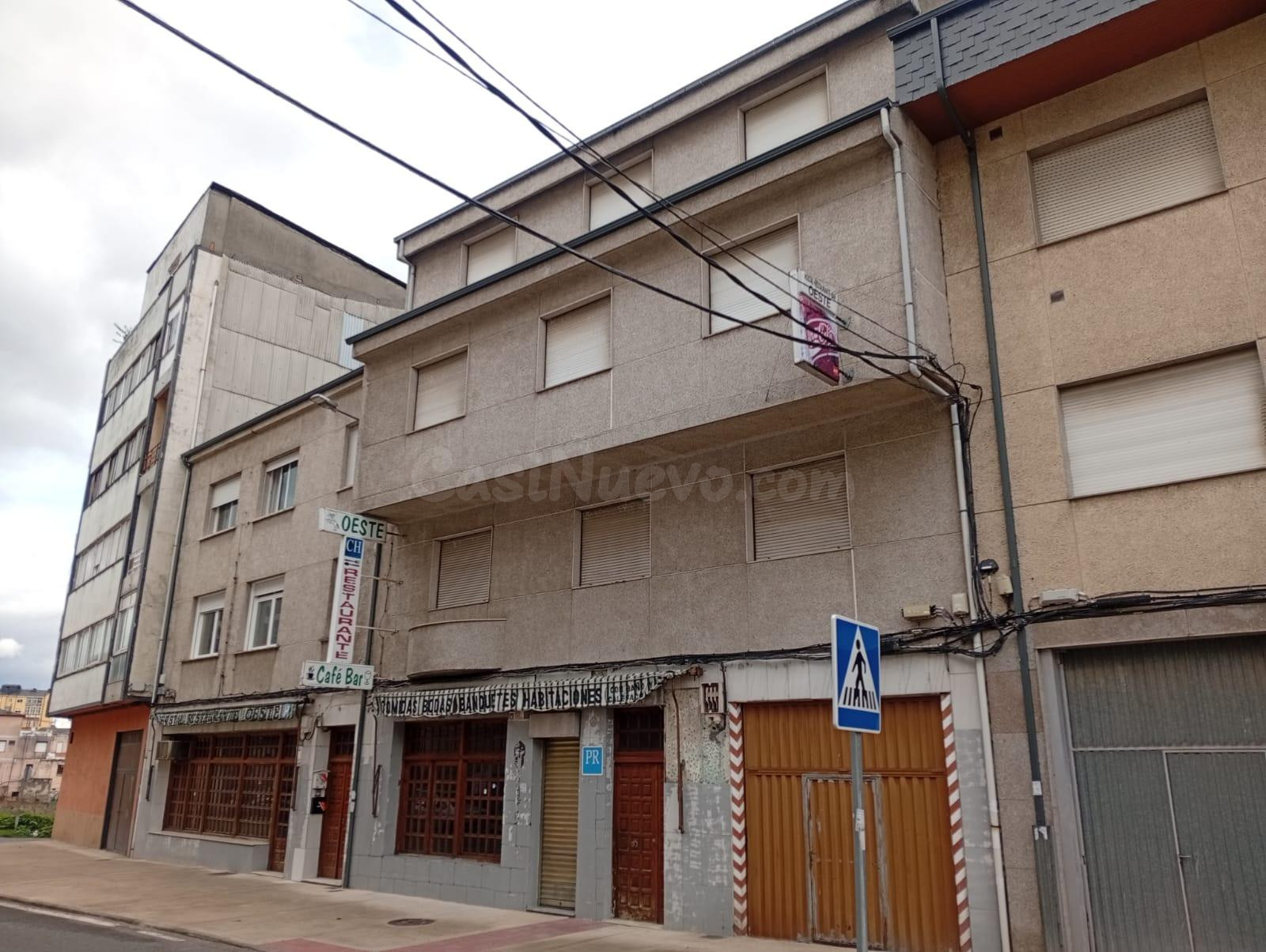 HOSTAL EN VENTA EN A RUA - foto 2