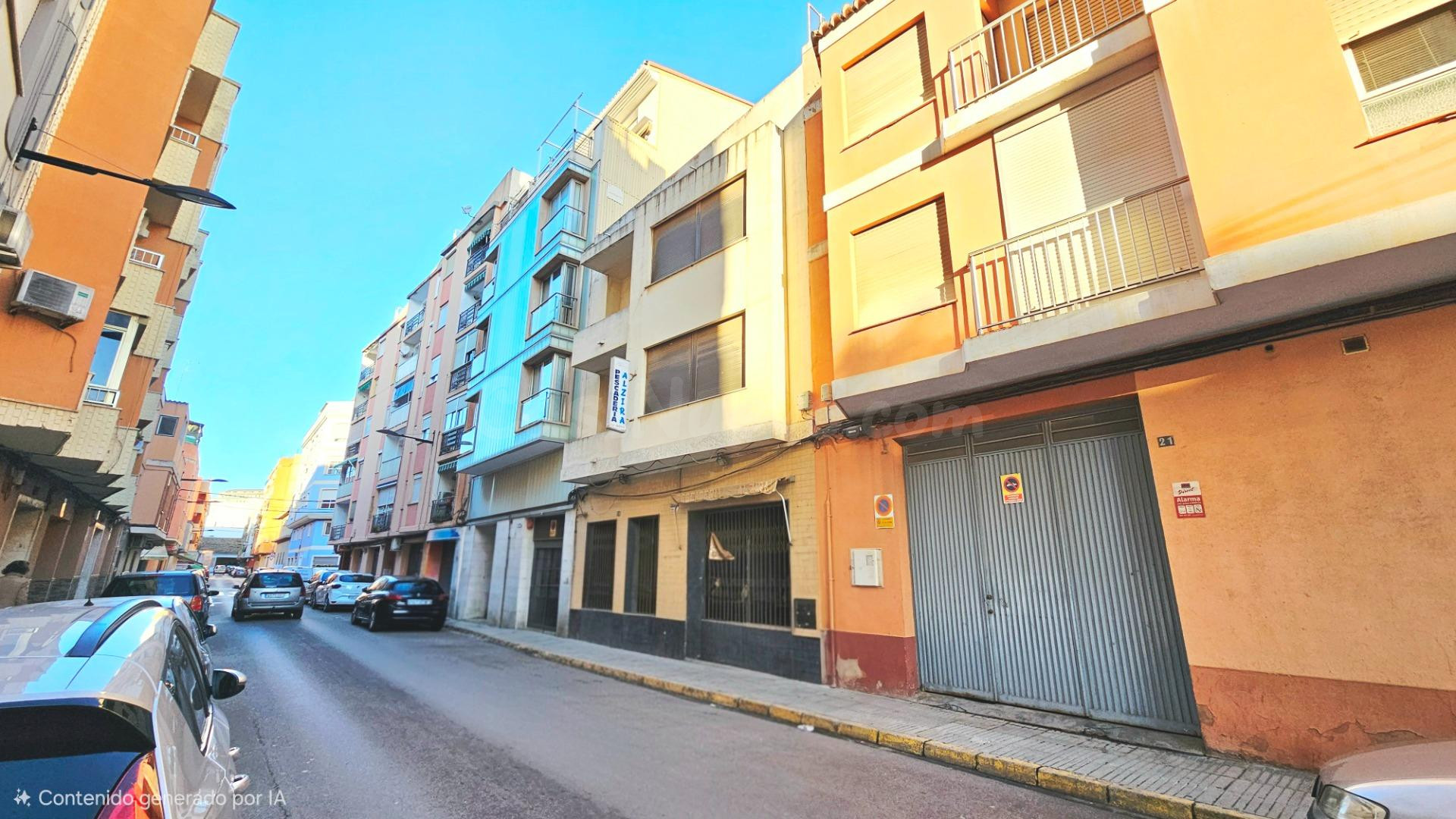 Edificio a la venta con gran potencial en zona Pérez Crespí 