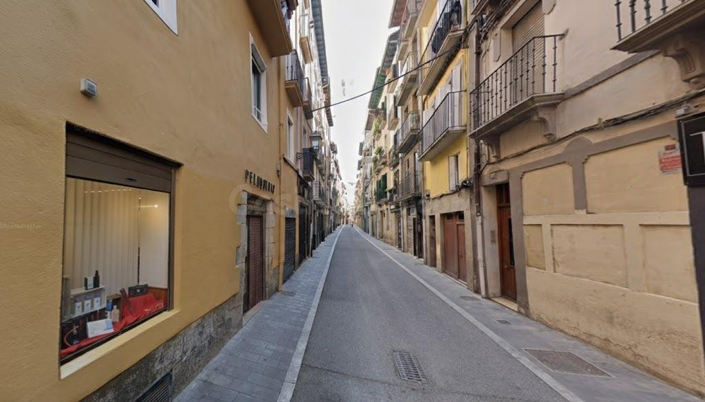 PISO EN VENTA EN PAMPLONA. Activo inmobiliario SIN POSESIÓN, - foto 3