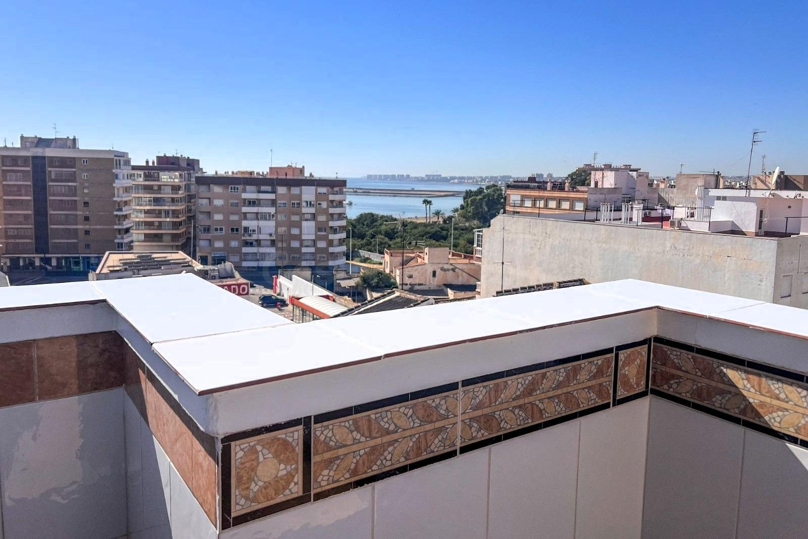 Maravilloso ático (aprox. 92 m2 - 5.ª planta) con amplia ter - foto 2