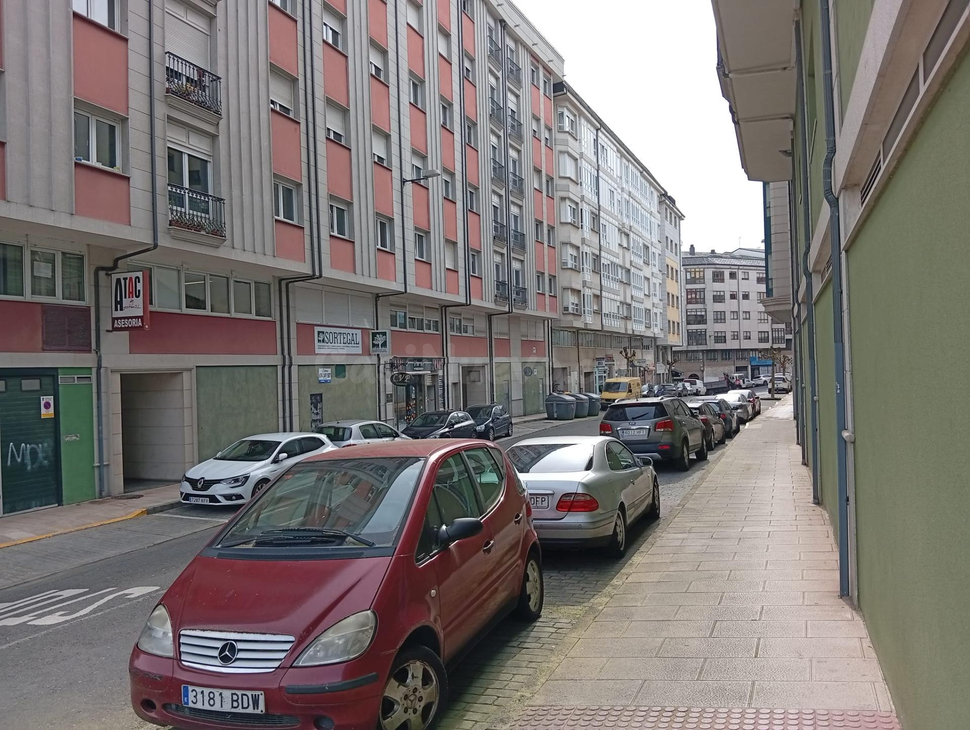 LOCAL EN VENTA EN CALLE SALMON (LUGO) - foto 4