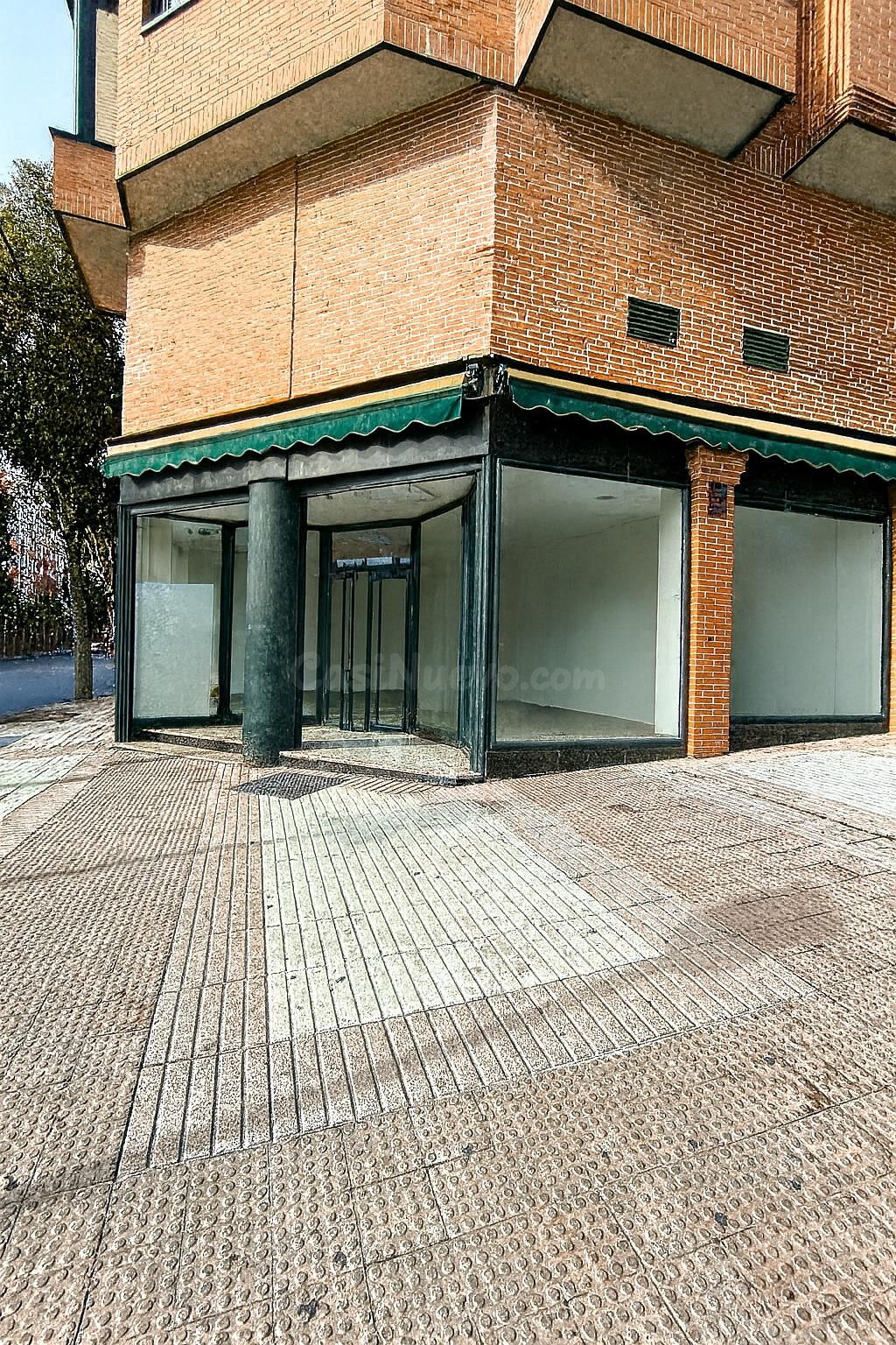 INMOBILIARIA CARVALLO ALQUILA EN EXCLUSIVA LOCAL COMERCIAL E