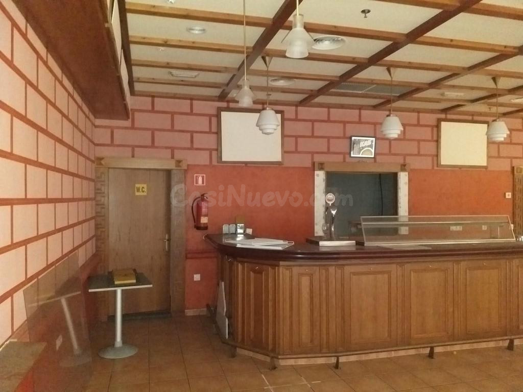 Local comercial en venta en el Centro Comercial Pontiñas, La - foto 3