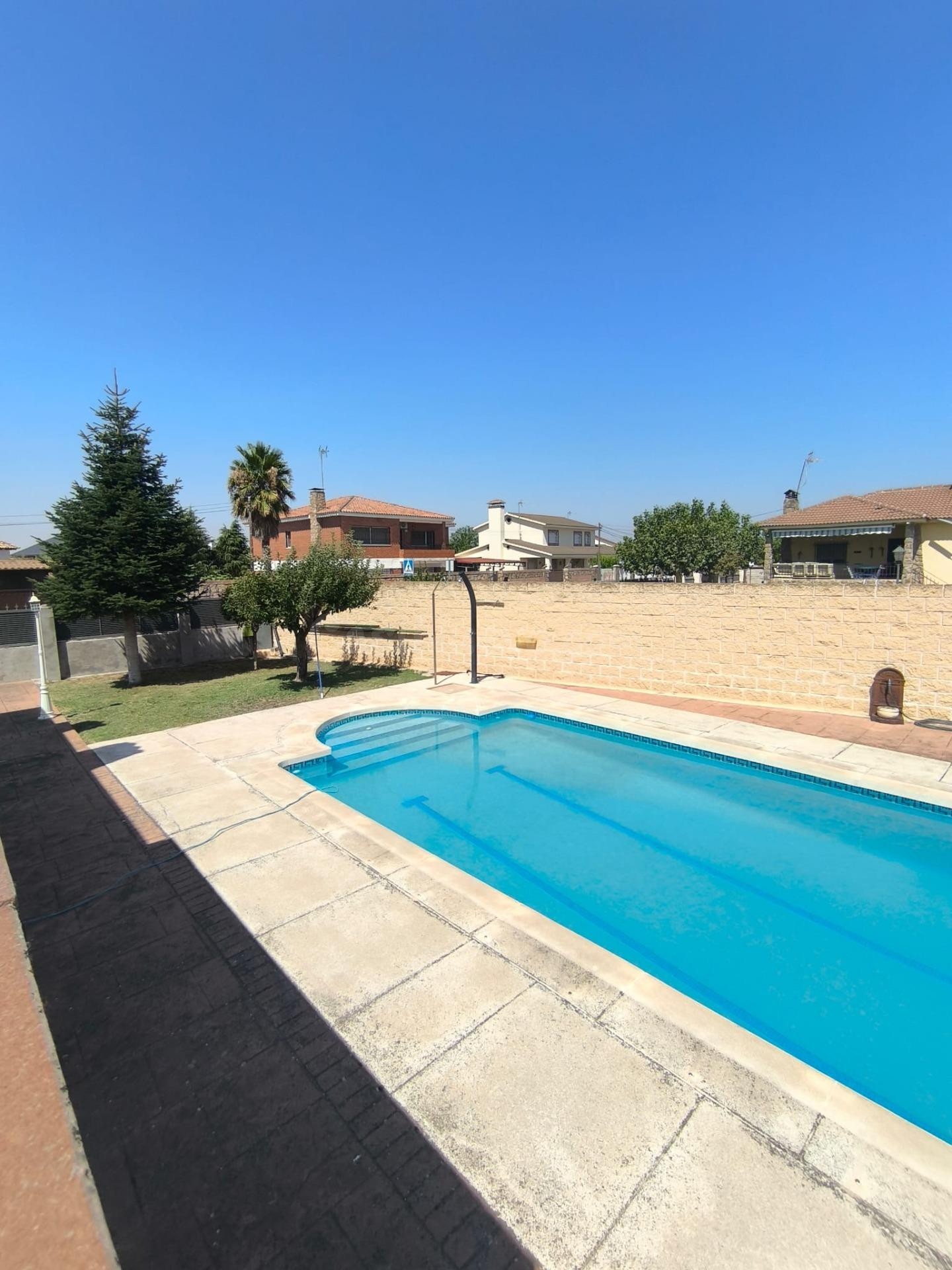 INMOBILIARIA CARVALLO vende en EXCLUSIVA CHALET INDEPENDIENT - foto 3