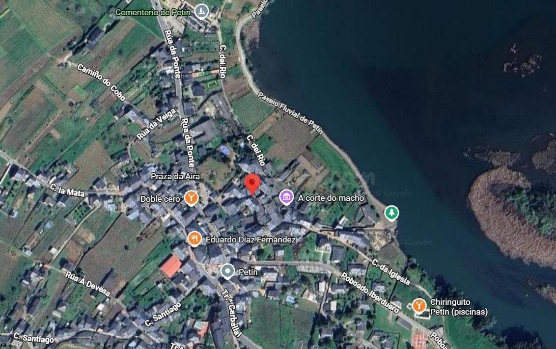 Casa en venta, Veiguiña, Petín, Ourense. EN situación ESPECI