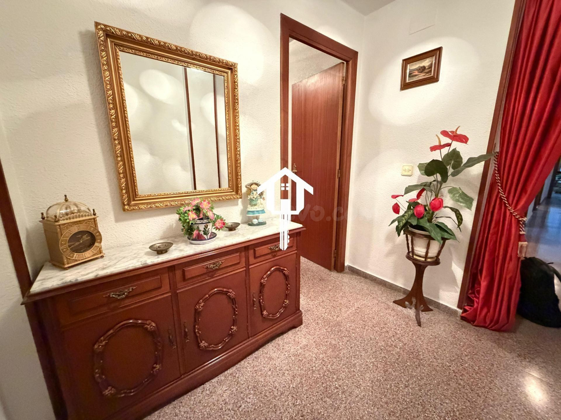 PISO EN VENTA EN ALICANTE, 4 DORMITORIOS, 2 BAÑOS, 105m2, SE - foto 3