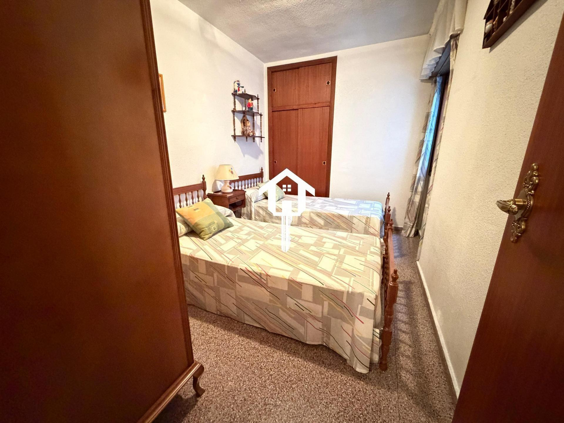 PISO EN VENTA EN ALICANTE, 4 DORMITORIOS, 2 BAÑOS, 105m2, SE - foto 5