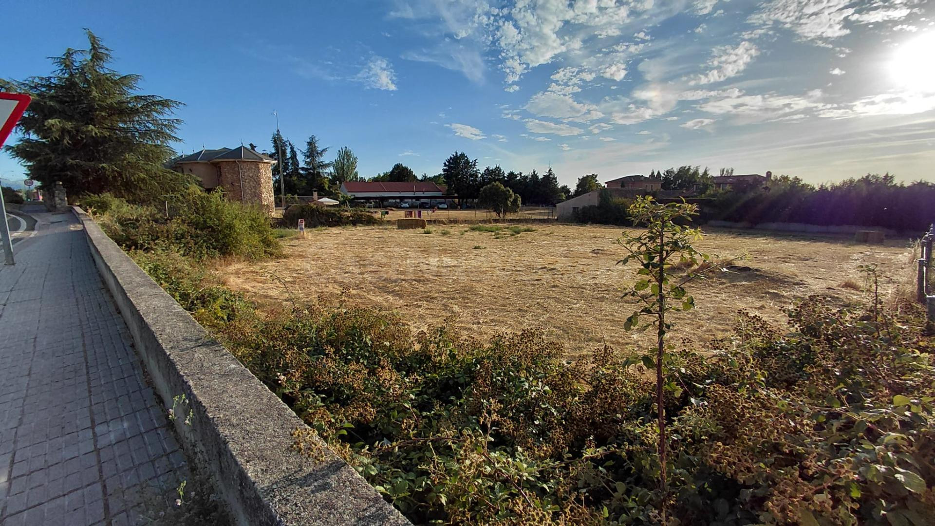 OPORTUNIDAD DE INVERSIÓN: 2 PARCELAS (1066 m2 c/u) EN TORREC - foto 5