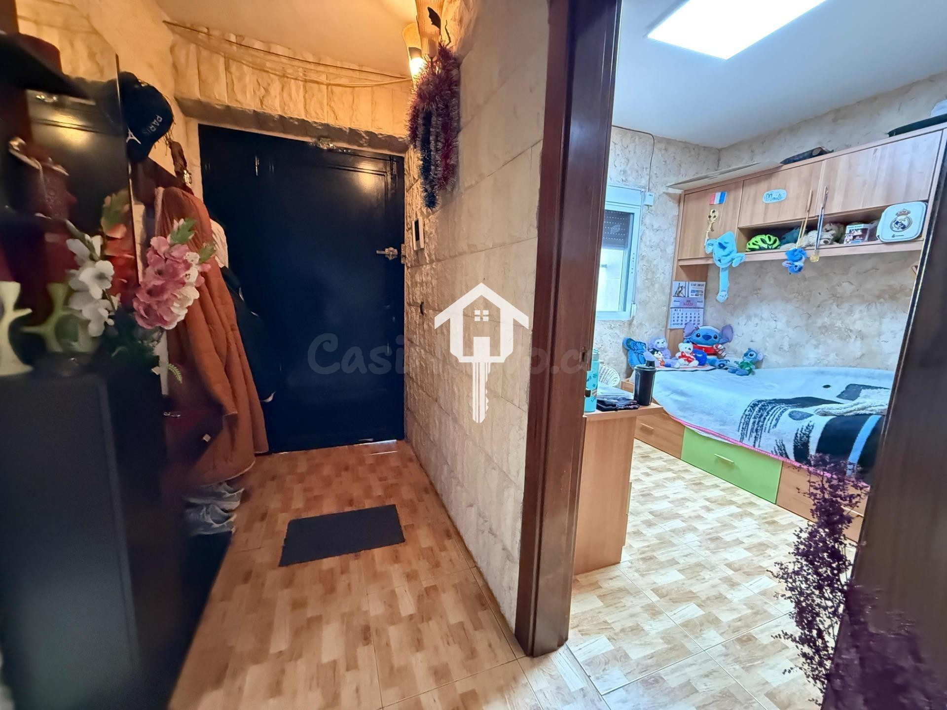 CASA DÚPLEX DE 228M2 EN LOS ÁNGELES DE ALICANTE: PATIO DE 30 - foto 5