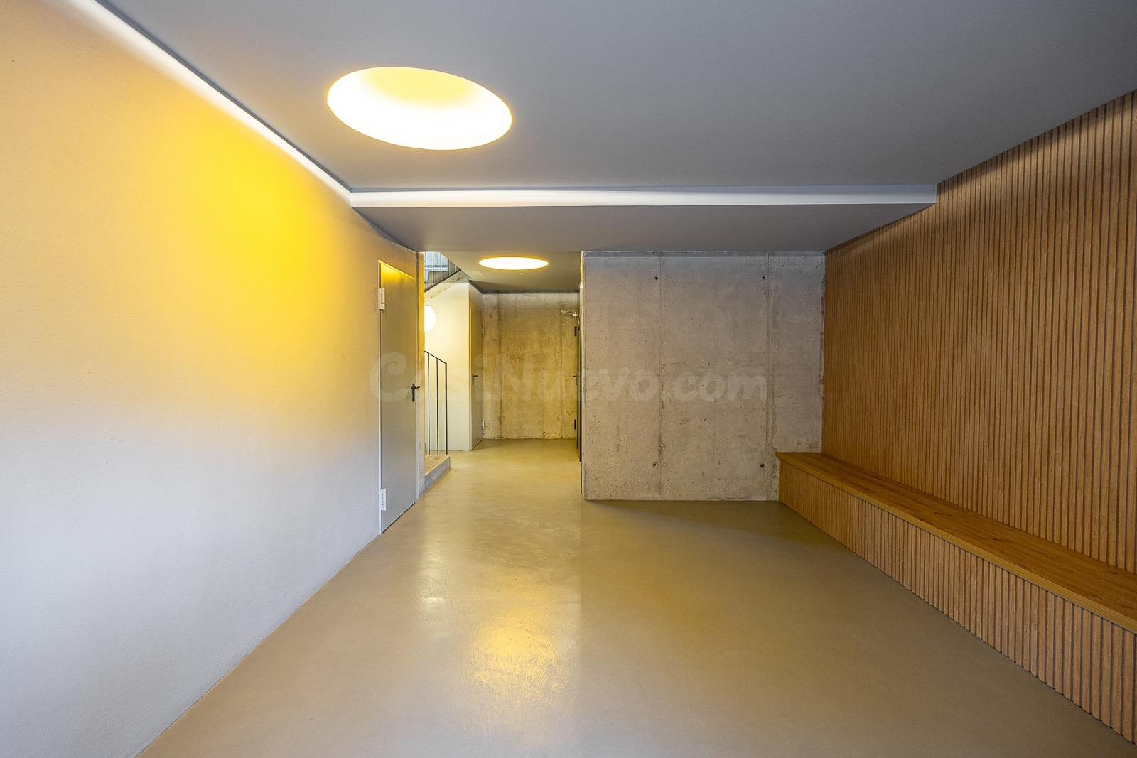 Exclusivo dúplex de obra nueva con piscina en Tiana - foto 2