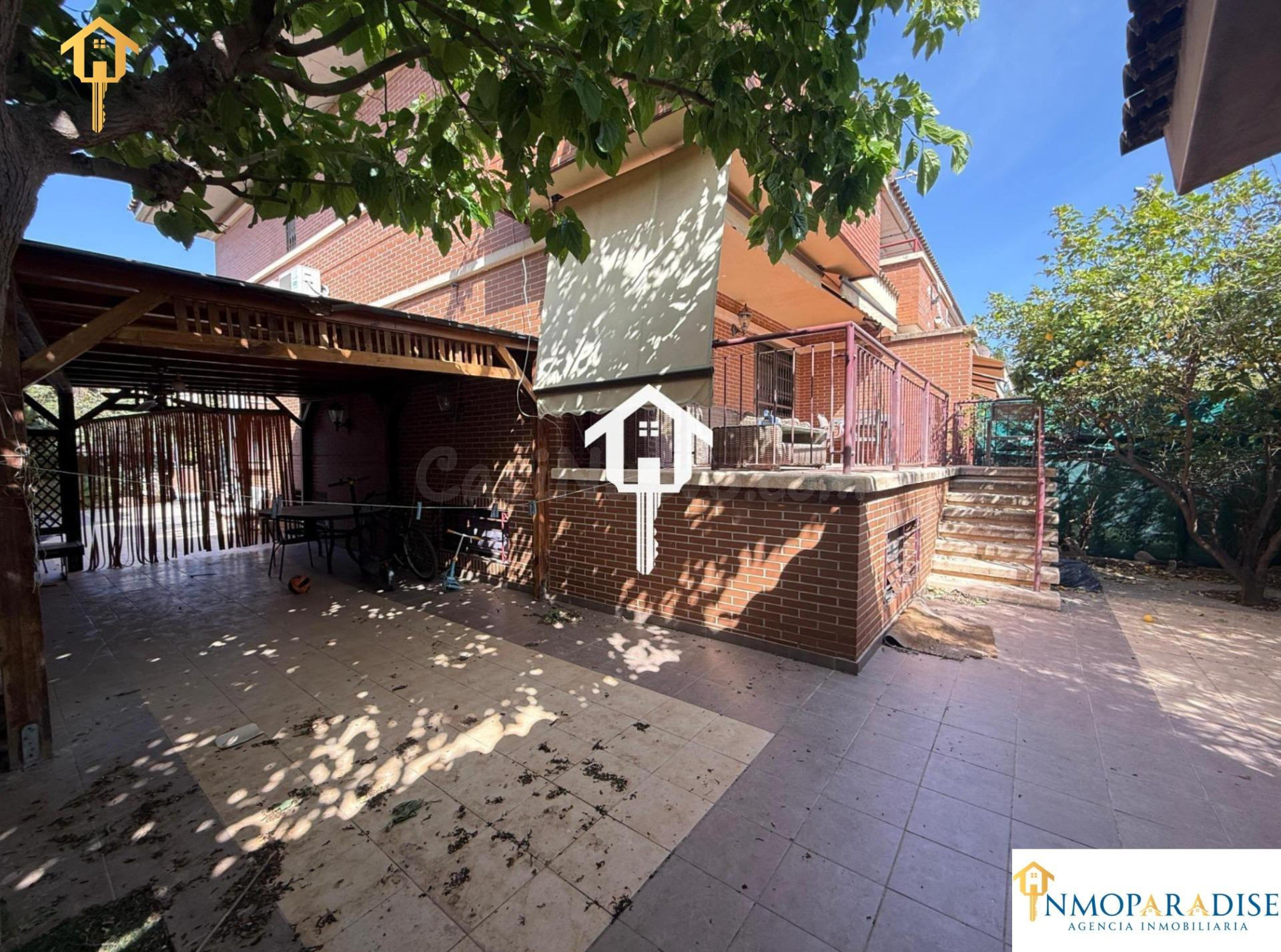 Adosado 4 habitaciones 244m² en venta - Almajada-Ravel