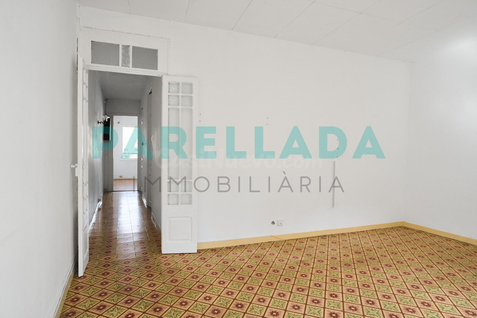 Luminoso piso con terraza, a 200 metros de la playa en pleno - foto 4