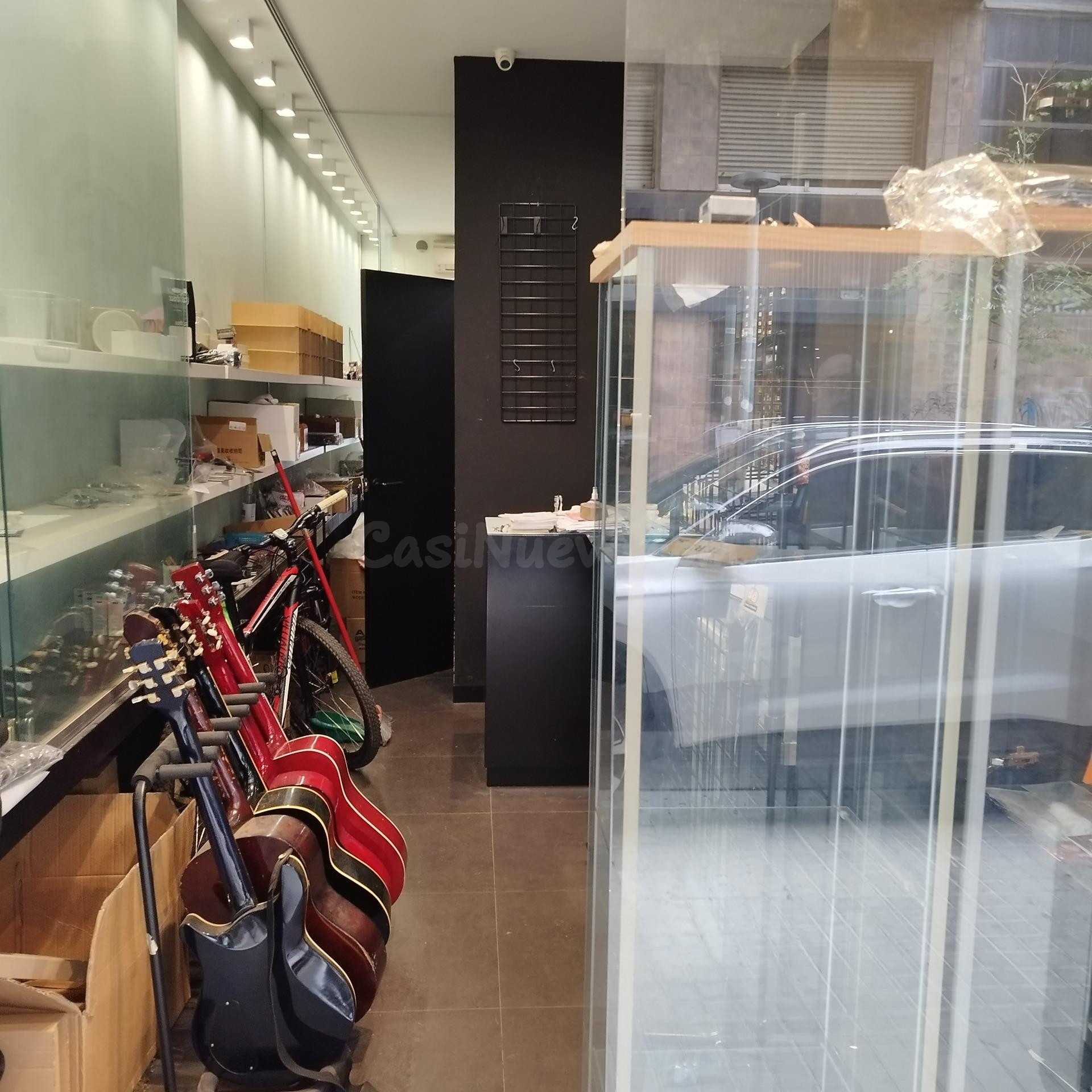Pequeño local comercial en el centro de Badalona en alquiler - foto 3