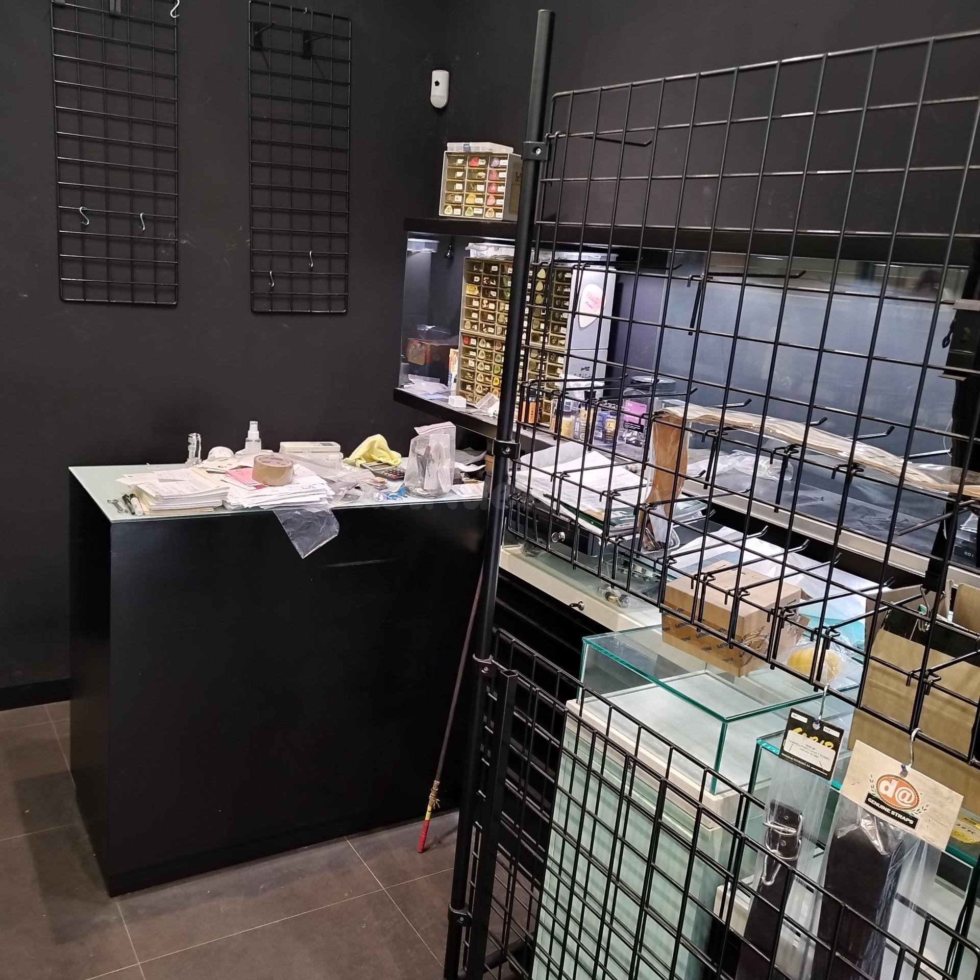 Pequeño local comercial en el centro de Badalona en alquiler - foto 4
