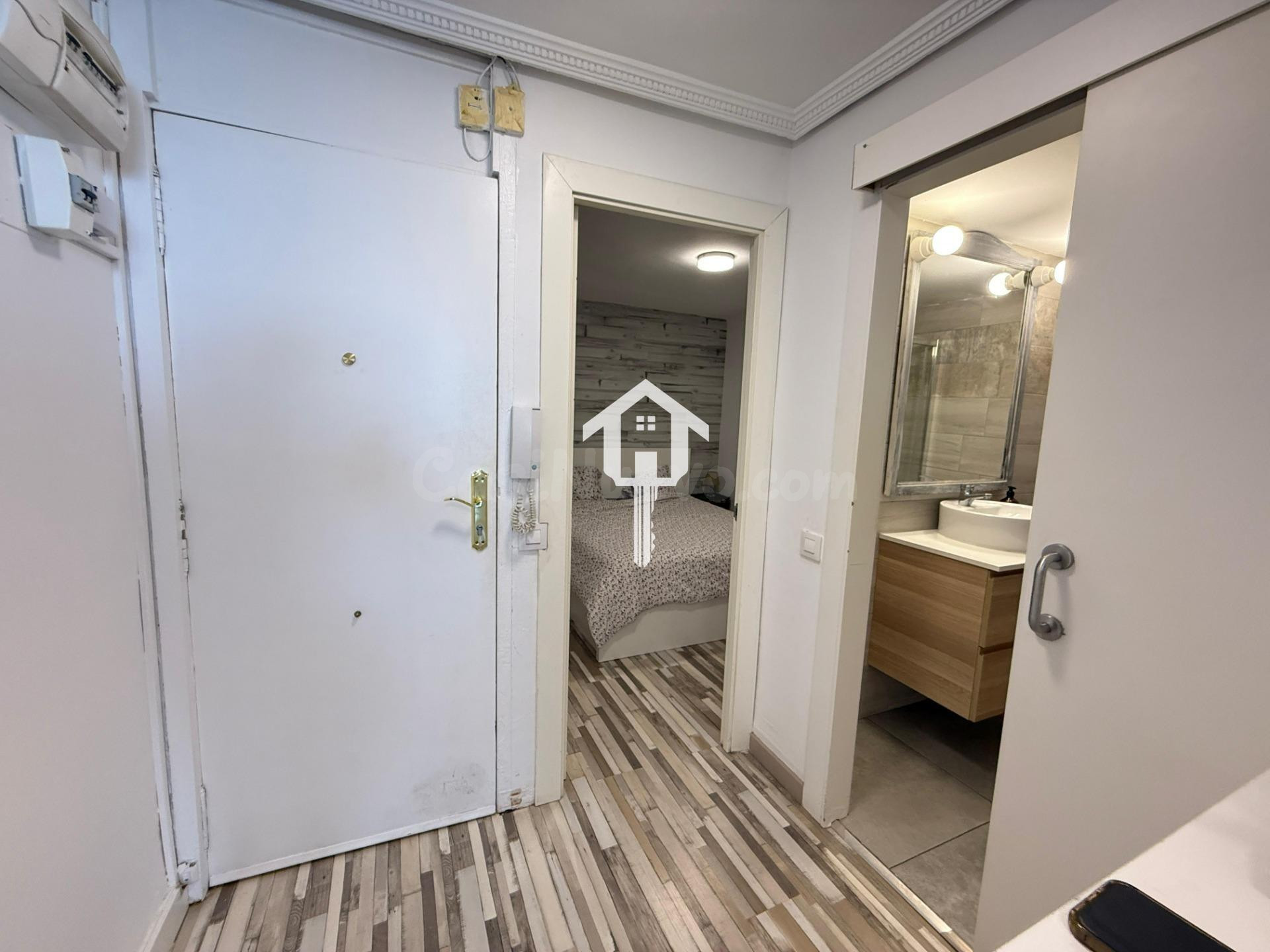 APARTAMENTO CON LICENCIA TURÍSTICA Y VISTAS AL MAR EN ZONA A - foto 3