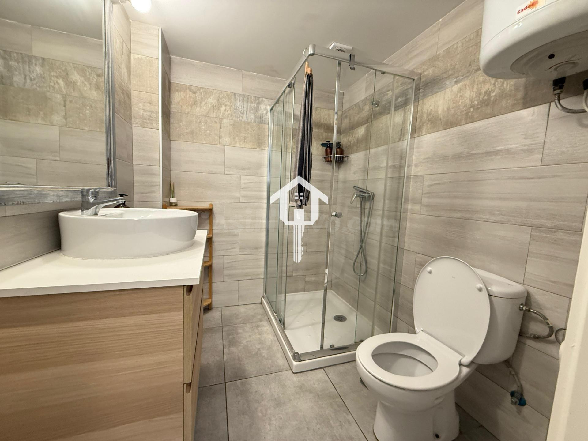APARTAMENTO CON LICENCIA TURÍSTICA Y VISTAS AL MAR EN ZONA A - foto 4
