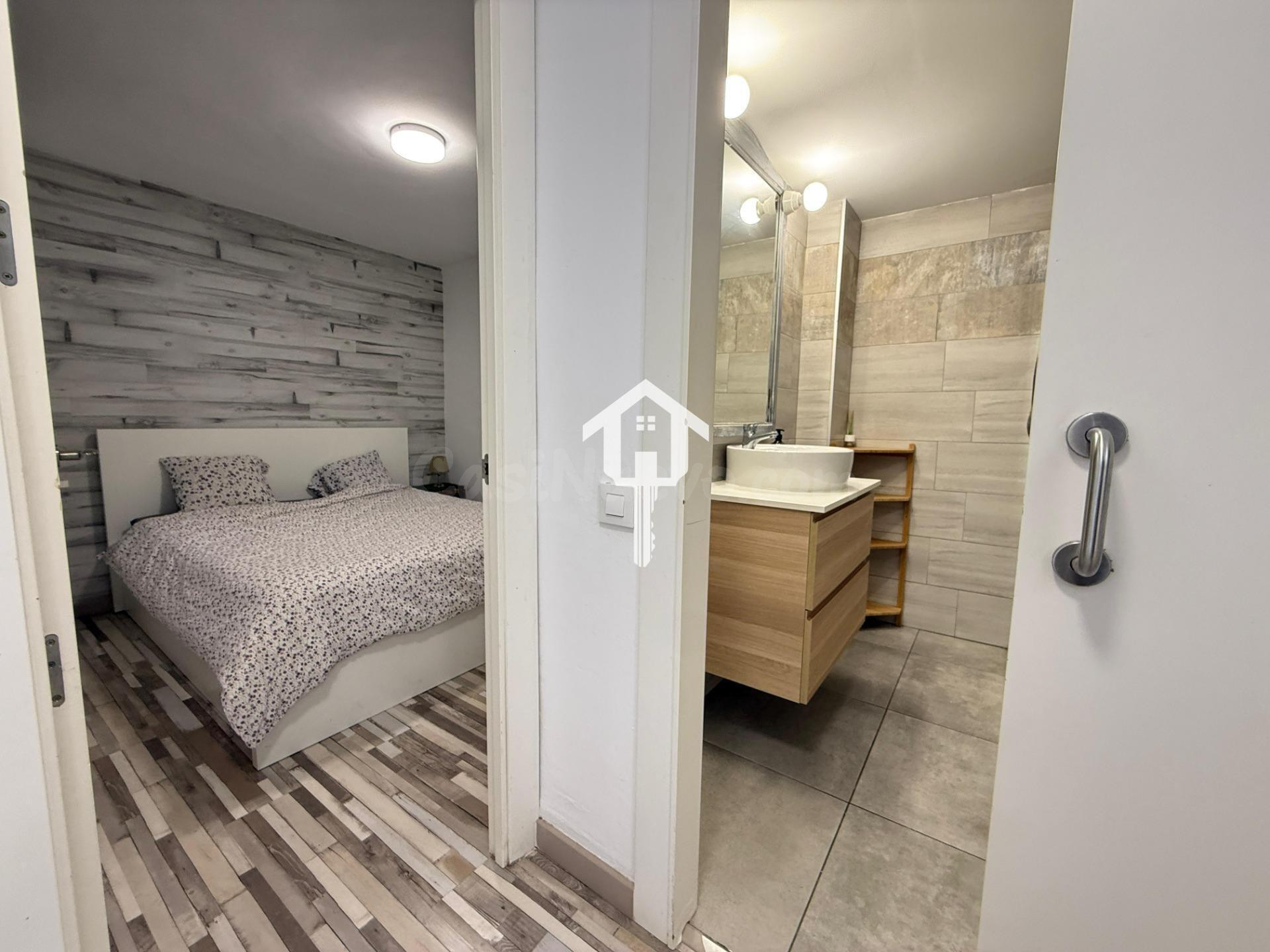 APARTAMENTO CON LICENCIA TURÍSTICA Y VISTAS AL MAR EN ZONA A - foto 5