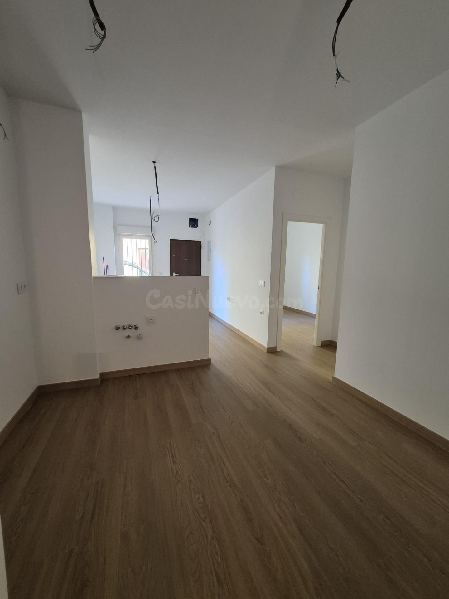 Piso bajo en el centro a estrenar - foto 3