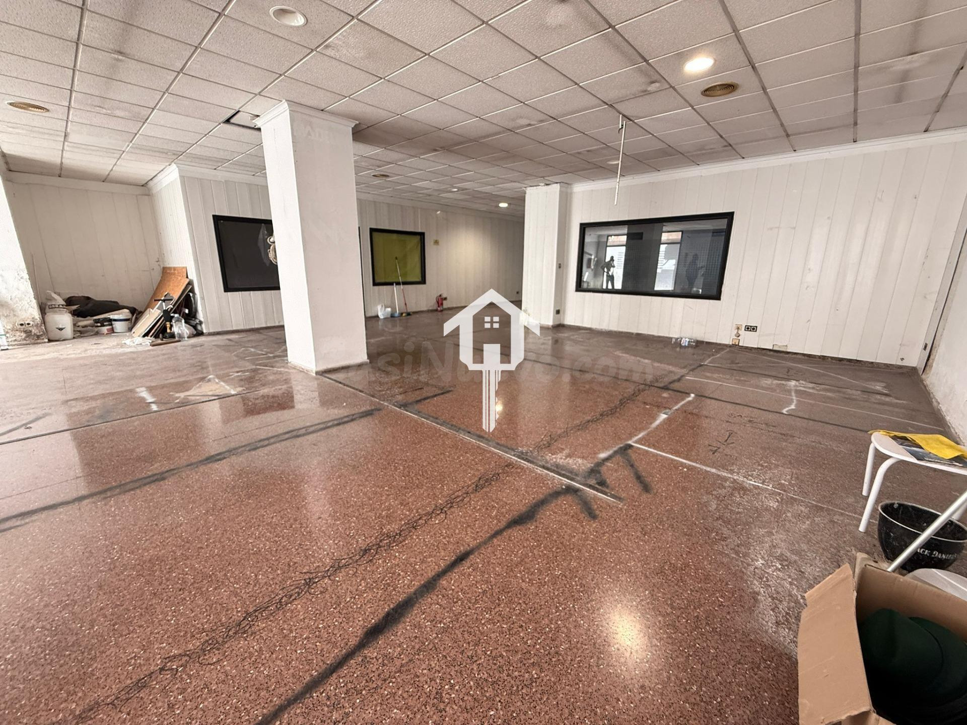 LOCAL EN VENTA EN ALICANTE, 300m2, 2 BAÑOS . ZONA DE CAMPOAM - foto 2