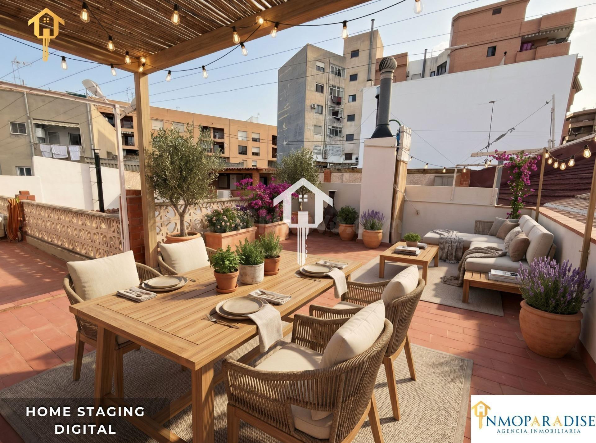 ESPECTACULAR CASA PAREADA REFORMADA EN SAN VICENTE DEL RASPEIG: 142M2, 5 DORMITORIOS, PATIO Y TERRAZA CON SOLÁRIUM