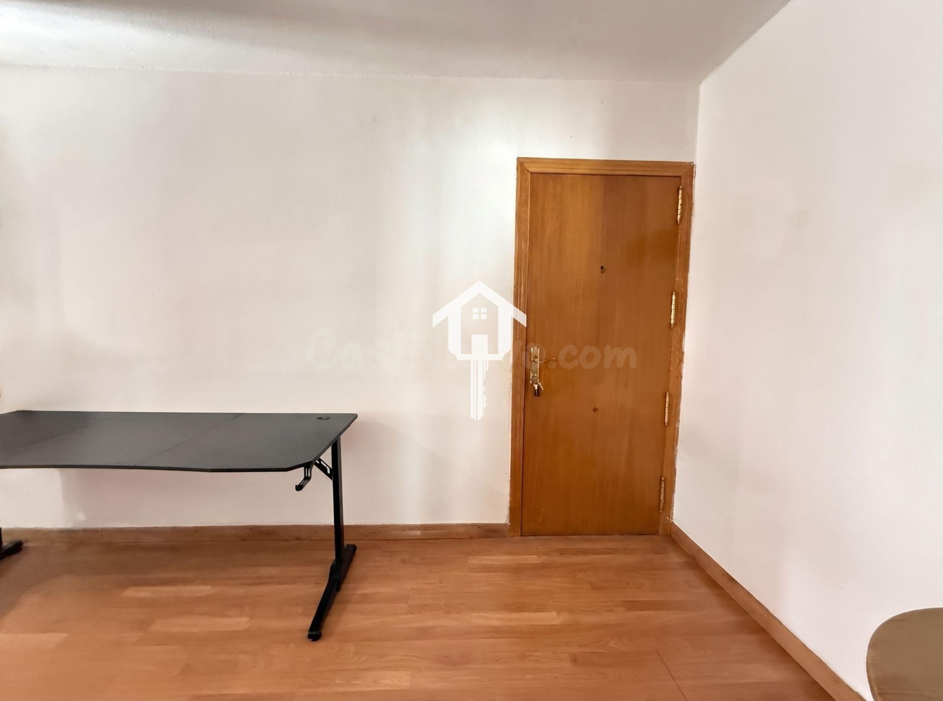 PISO LUMINOSO CON CHIMENEA EN ZONA CIUDAD ELEGIDA DE ALICANT - foto 2