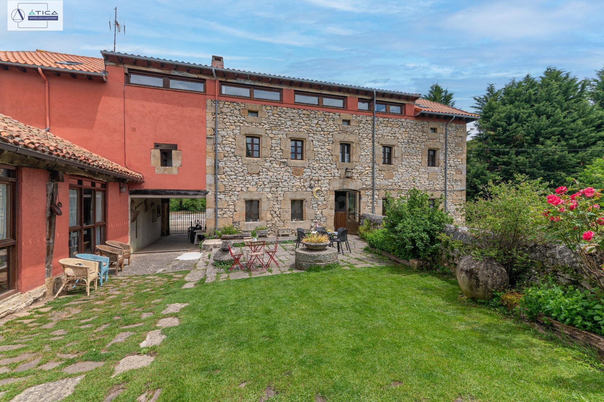 Hotel rural con historia, encanto y un negocio listo para co