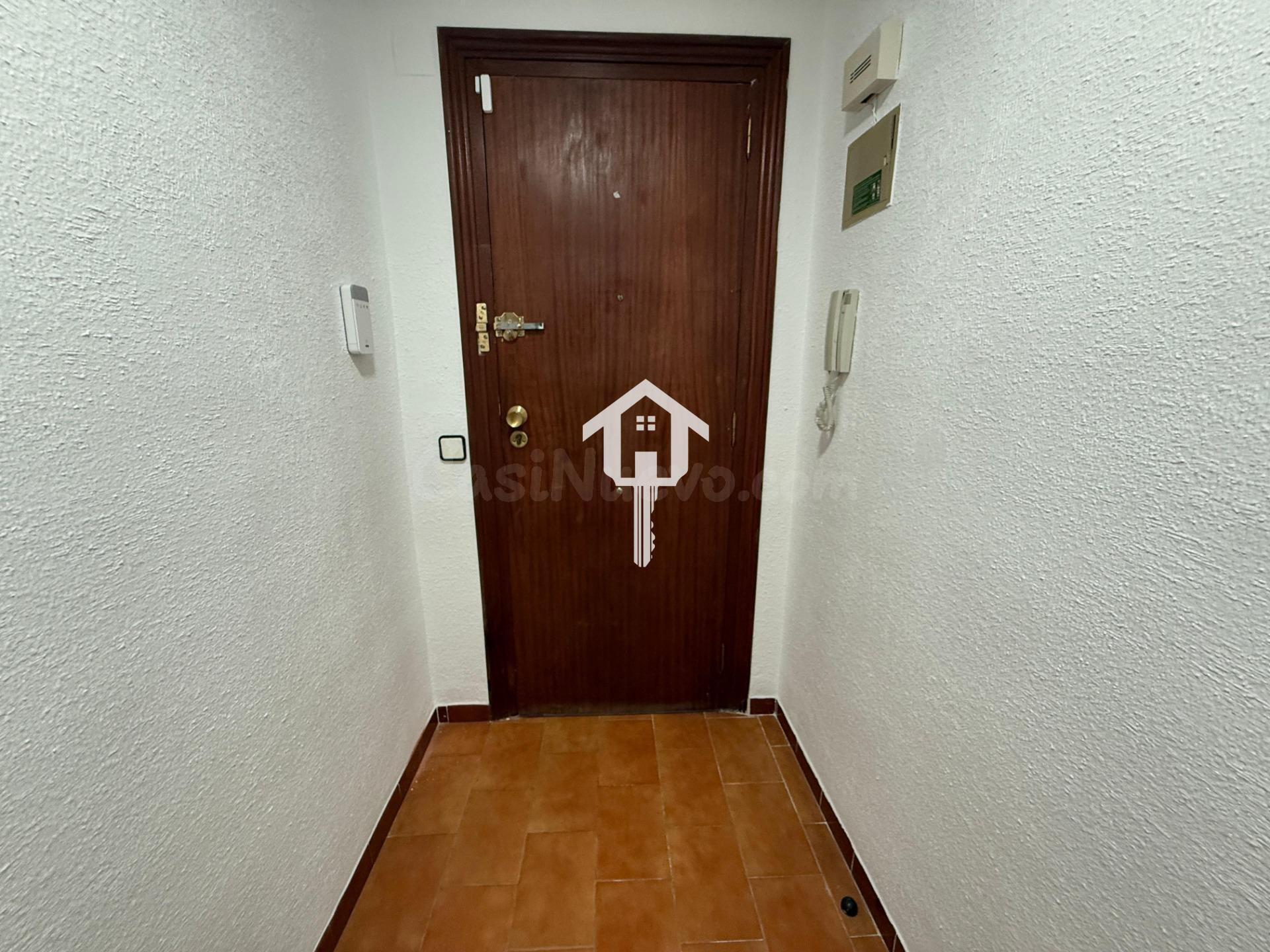 PISO EN VENTA EN ALICANTE, 80m, 3 habitaciones, 1 BAÑO, QUIN - foto 2