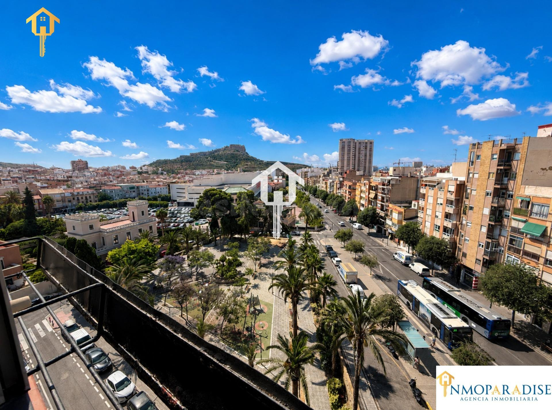 PISO EN VENTA EN ALICANTE 89m2, 2 habitaciones, VISTAS AL CASTILLO SANTA BÁRBARA, ZONA DE CAMPOAMOR