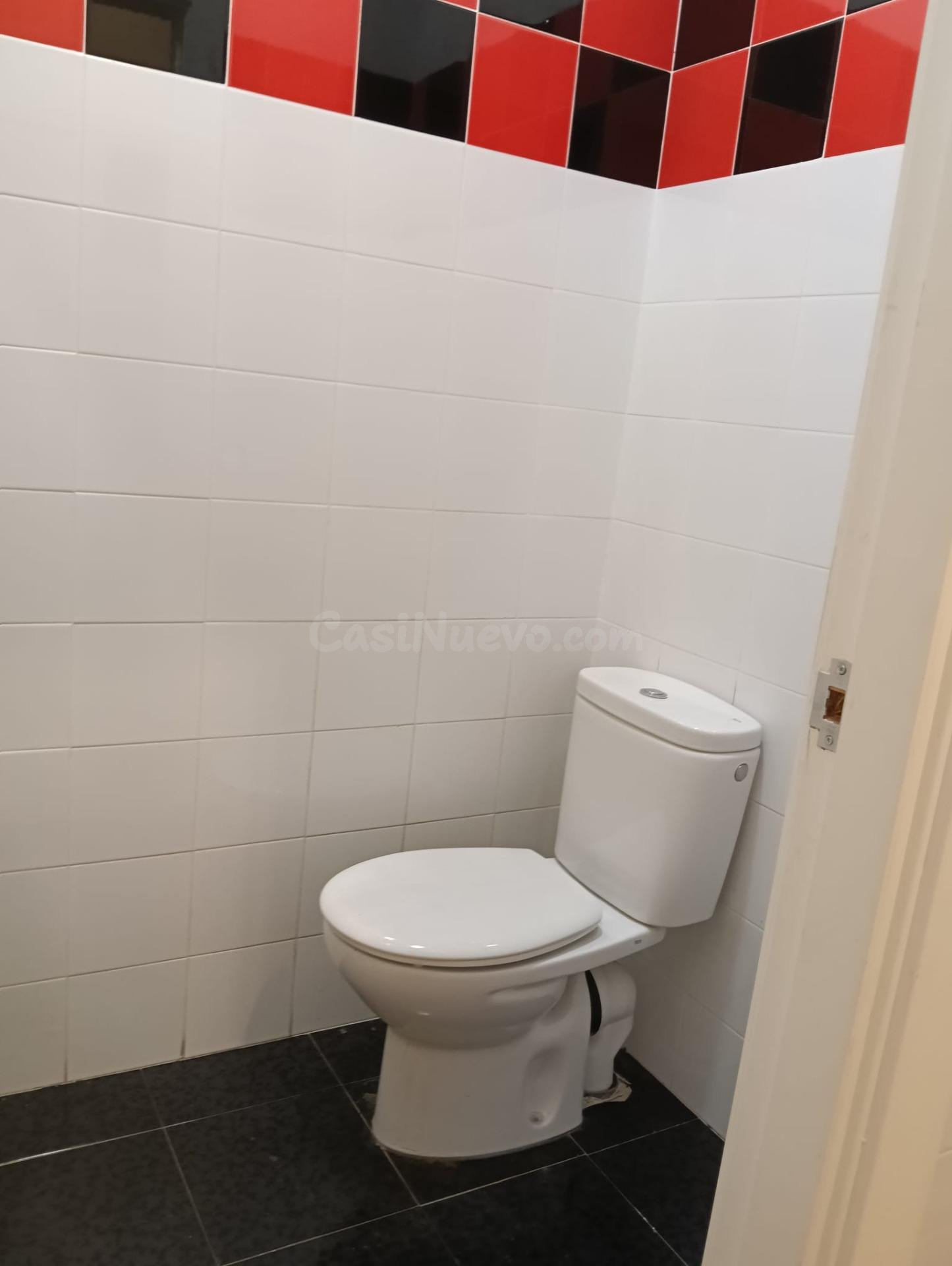 Amplio Local Comercial en el Corazón de Logroño - Gran Vía - foto 5