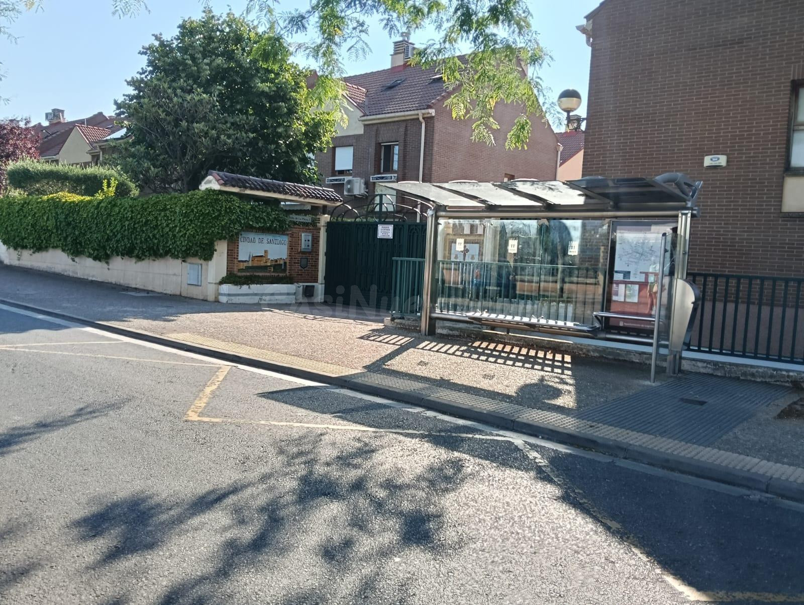 Adosado en Logroño con Piscina y Terraza - foto 2