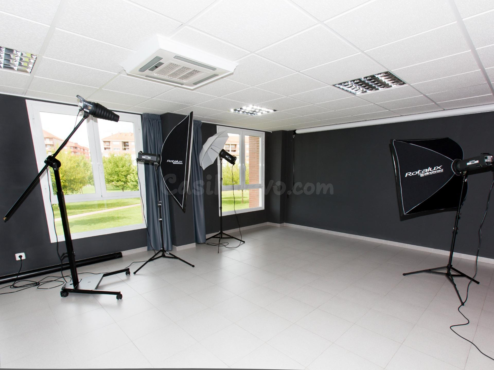 Amplia y luminosa oficina en Logroño - Ideal para Estudio Fo - foto 2