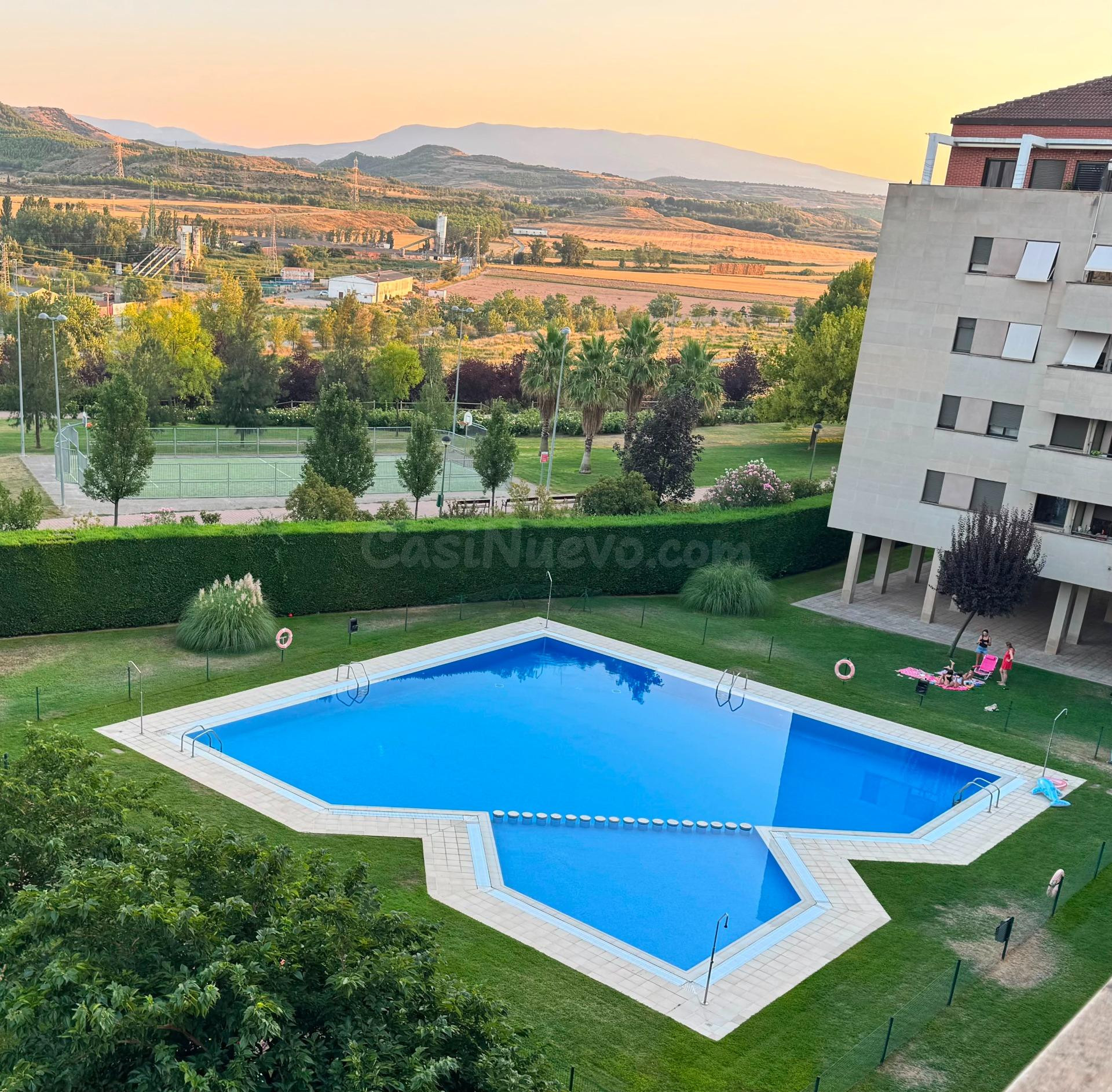 Amplio y Moderno Piso en Avda. de Burgos, Logroño - €265,000